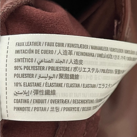 ❌SOLD❌ ABERCROMBIE & Fitch The 90's Straight Ultra High Rise Vegan Leather - Picture 8 of 10